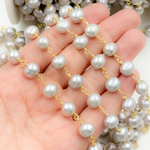Load image into Gallery viewer, Grey Pearl Round Gold Plated Wire Chain