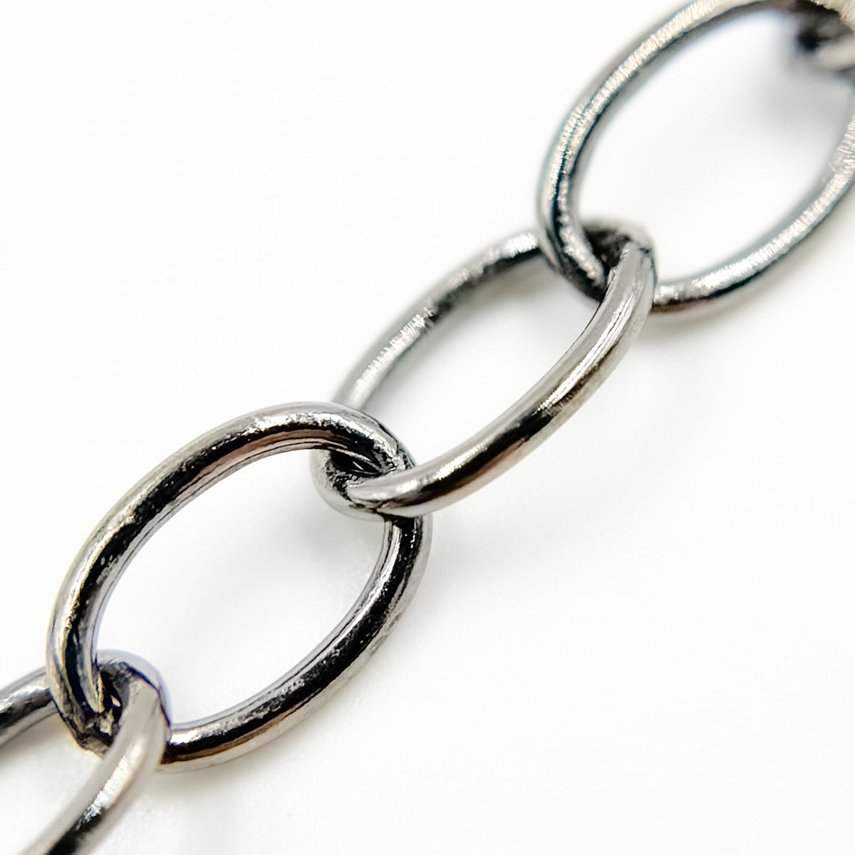 V193BR. Black Rhodium Sterling Silver Smooth Oval Link Chain