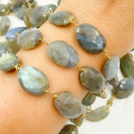 Load image into Gallery viewer, Labradorite Oval Shape Gold Plated Wire Chain
