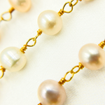 Load image into Gallery viewer, Peach Pearl Round Gold Plated Wire Chain.