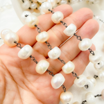 Load image into Gallery viewer, Peach Pearl Oxidized Oxidized Wire Chain.