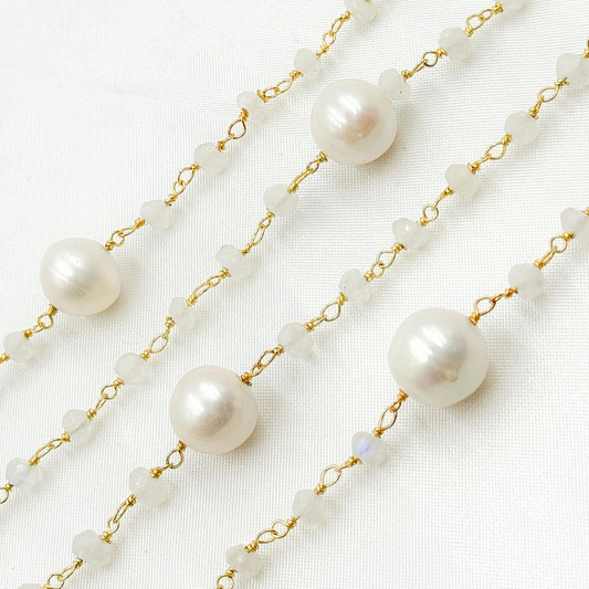 White Moonstone & Pearl Gold Plated 925 Sterling Silver Wire Chain.