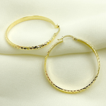Load image into Gallery viewer, 14K Gold Diamond Cut Hoop Earrings.