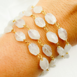 Load image into Gallery viewer, Moonstone Oval Shape Gold Plated Wire Chain
