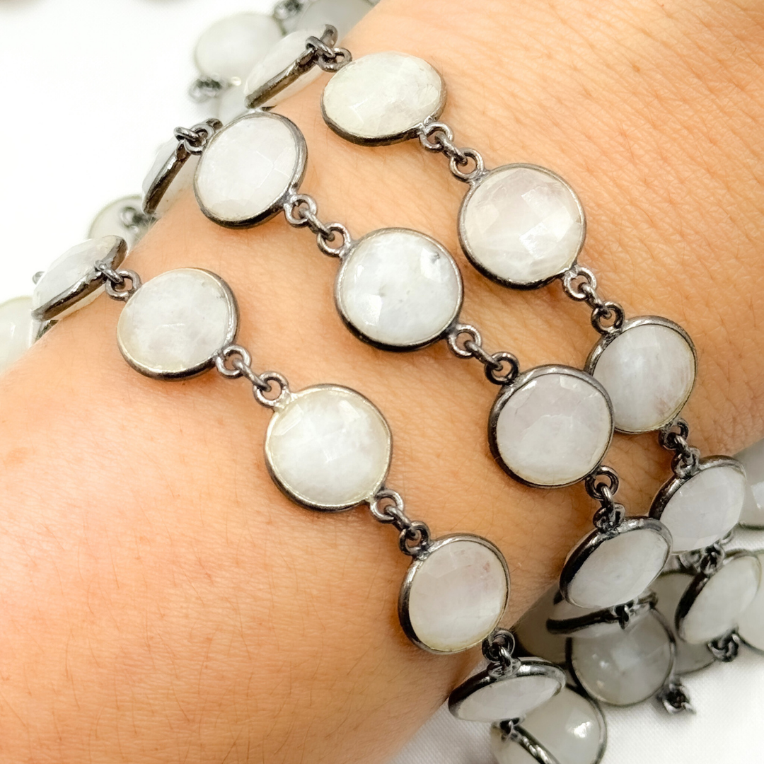 White Moonstone Round Shape Bezel Oxidized Wire Chain. WMS5