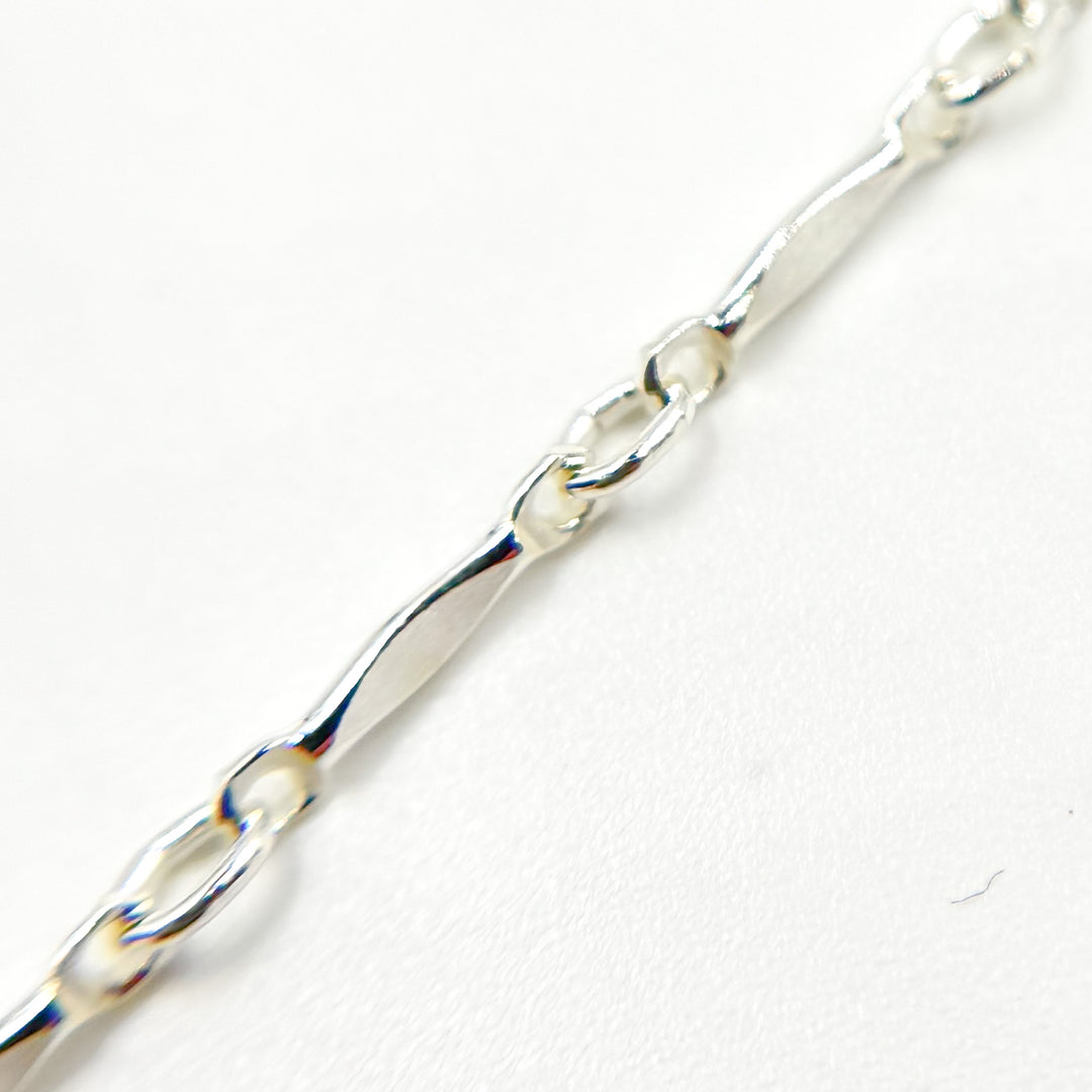 568SS. Sterling Silver Dapped Bar Link Chain