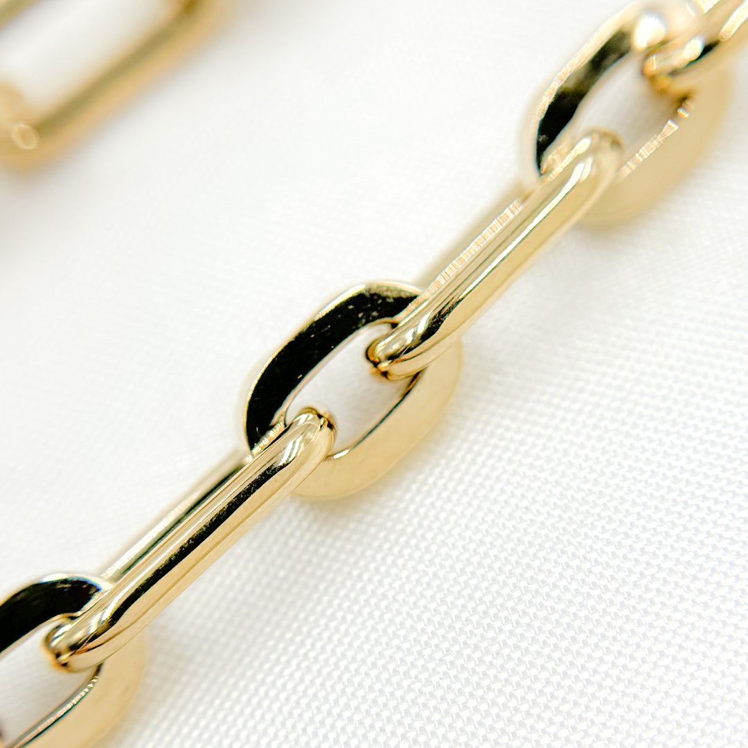 568/870/G Bracelet. 14K Yellow Gold Hollow Smooth and Flat Paperclip Bracelet