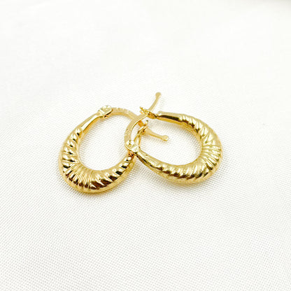 GER177. 14K Solid Gold Croissant Hoops