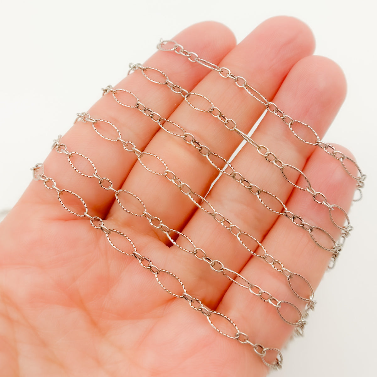 738TWOX. Oxidized Sterling Silver Hammered Oval and Smooth Round Links Chain