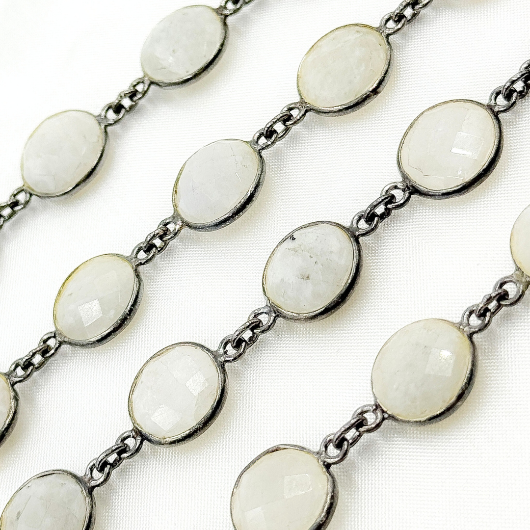 White Moonstone Round Shape Bezel Oxidized Wire Chain