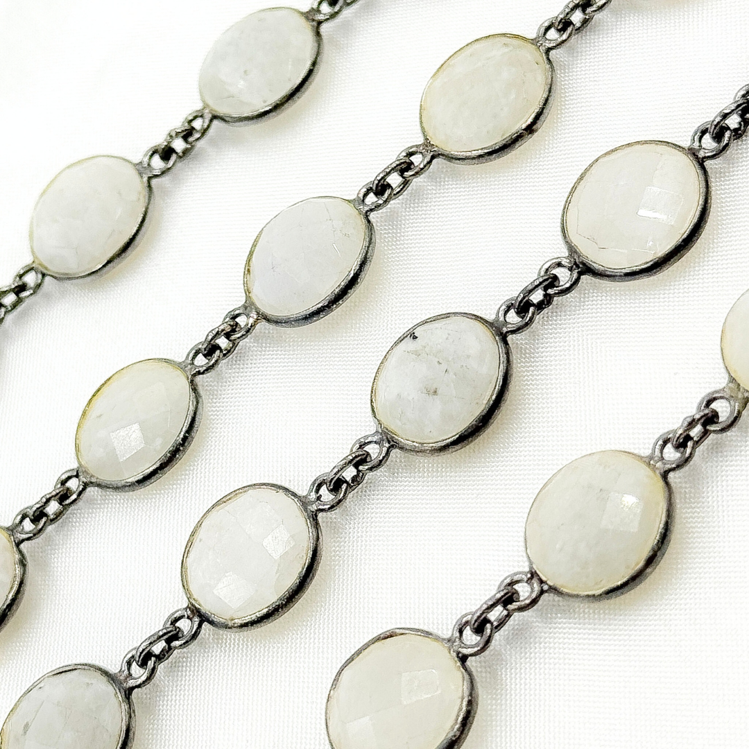 White Moonstone Round Shape Bezel Oxidized Wire Chain. WMS5