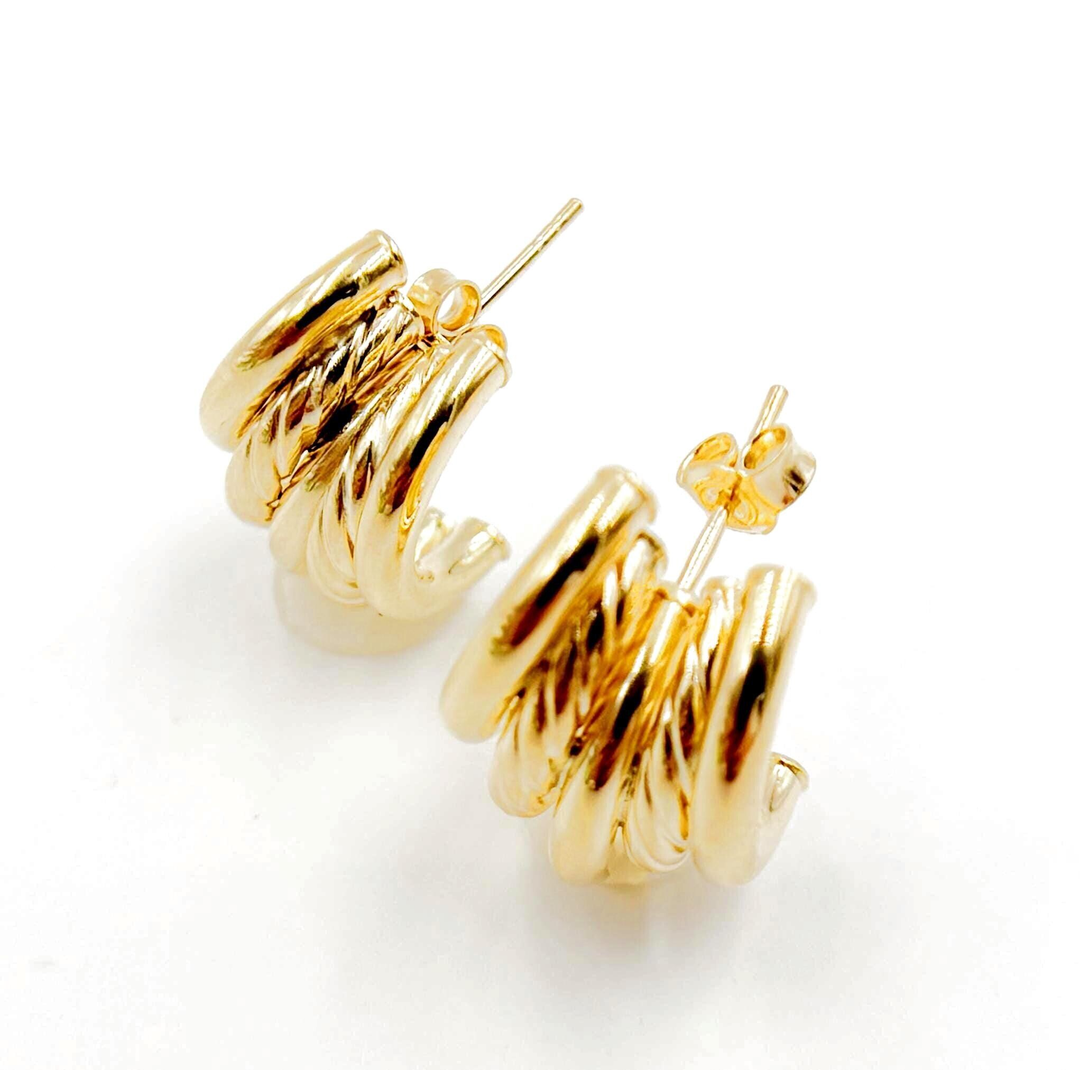 15850018845. 14K Solid Gold Smooth and Textured Ribbed Hollow Stud Earrings