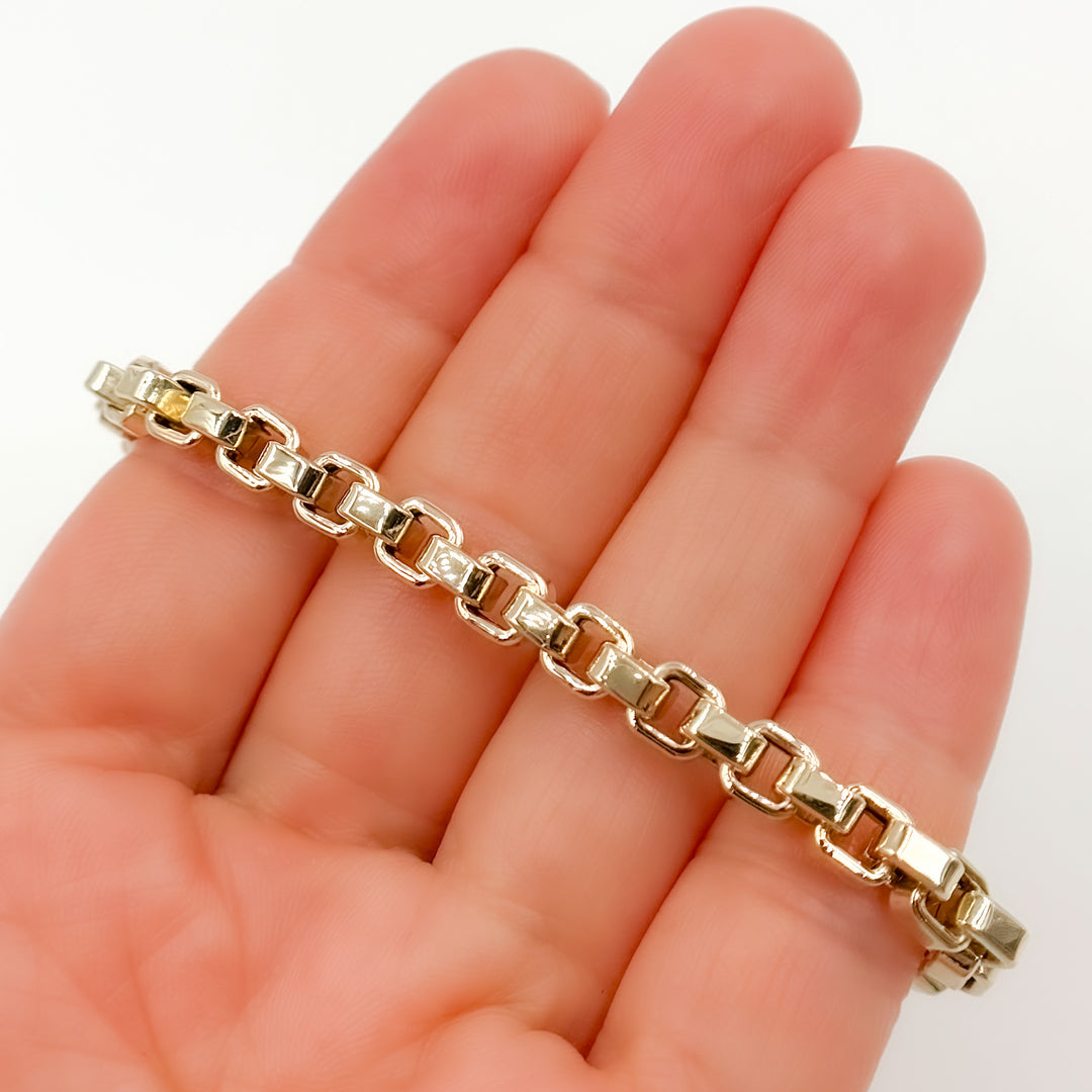 568/A311B. 14K Solid Gold Hollow Box Link Bracelet