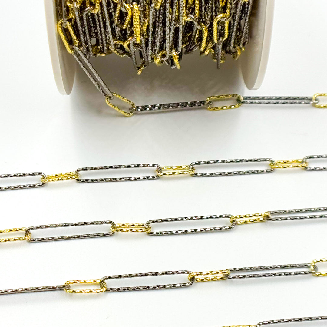 V4GB2. 925 Sterling Silver Two Tone Diamond Cut Paperclip Chain.