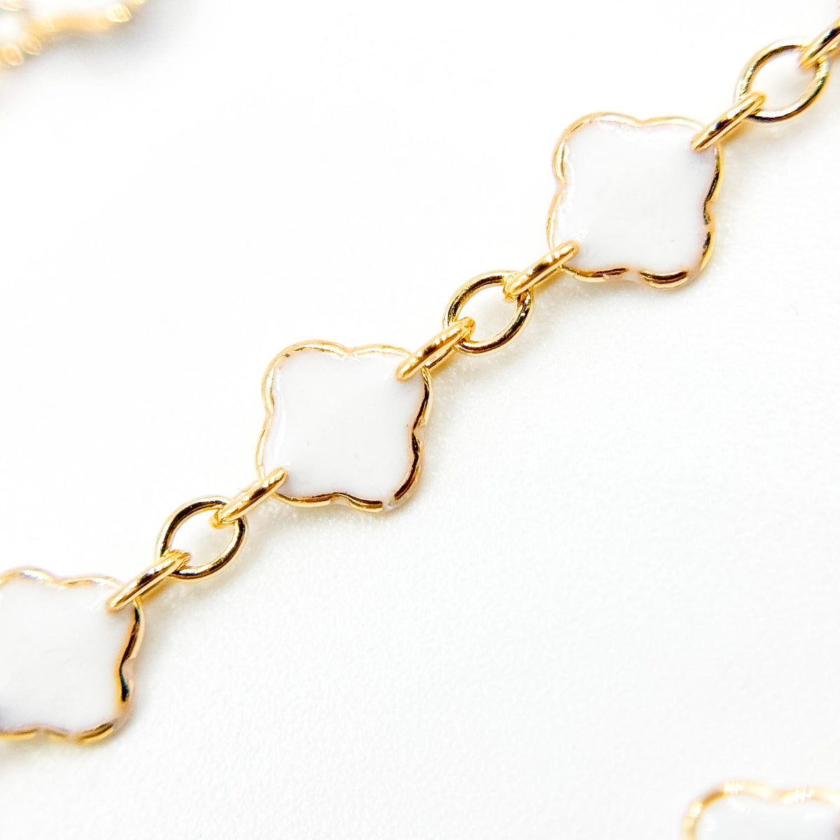 V315ENGF. 14K Gold Filled Enamel Clover Link Chains