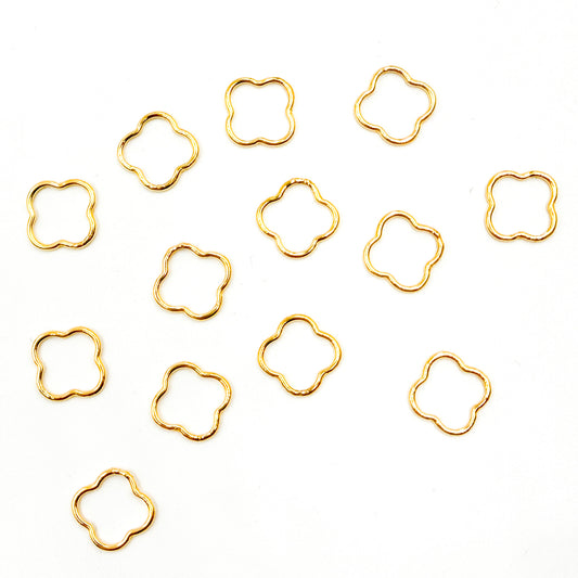 V291MGF. 14k Gold Filled Clover Charm