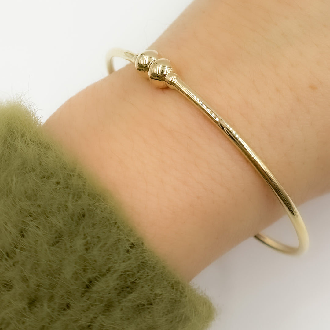BNZ68617. 14K Solid Gold  Bangle