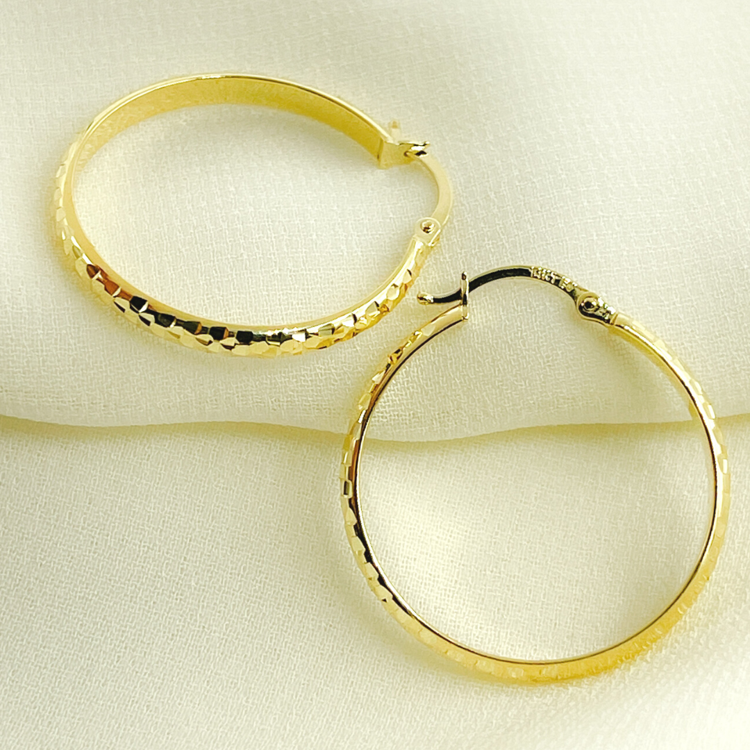 GER64. 14K Gold Diamond Cut Hollow Hoop Earrings