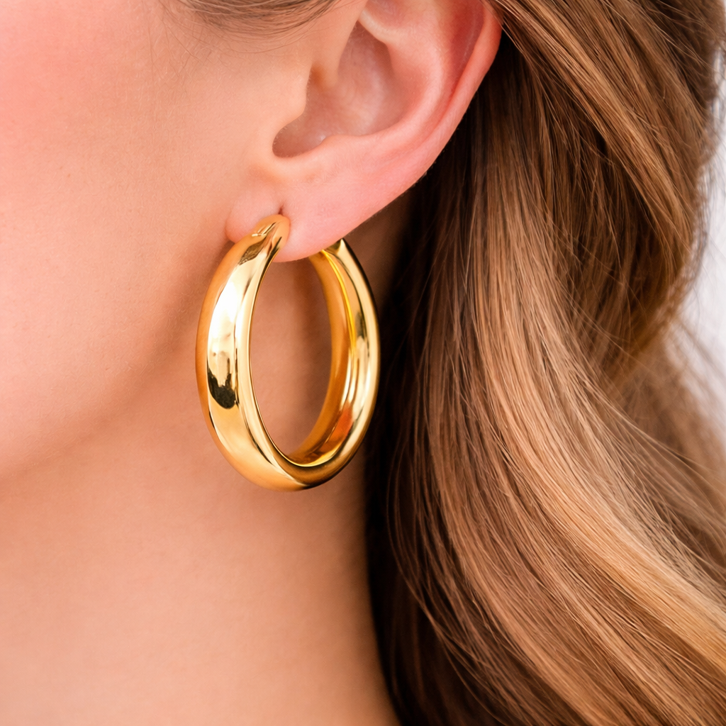GER100. 14K Solid Gold Smooth Hollow Hoop Earrings