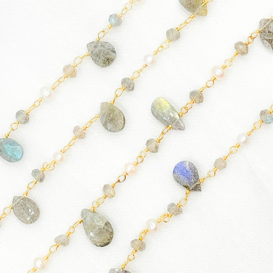 Labradorite & Pearl Gold Plated Wire Chain.