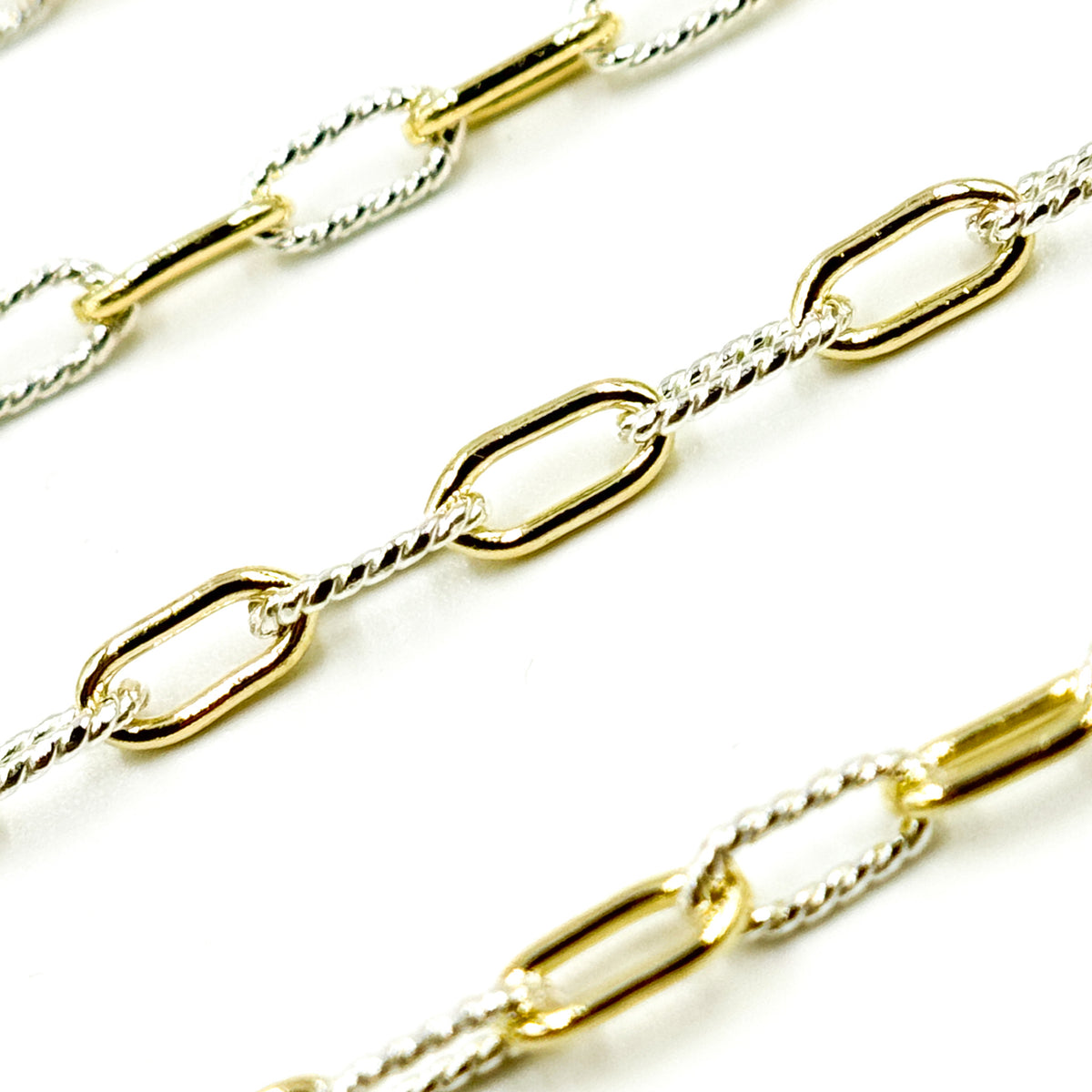 XM/3106PZXE/SP. 14k Gold Filled Smooth and Silver Textured Paperclip Link Chain