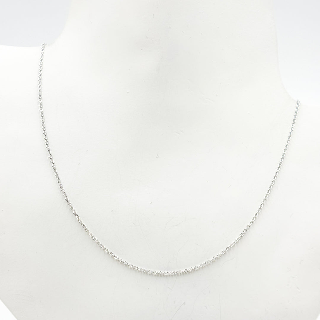 030RFLGWG18K. 18K Solid White Gold Cable Link Chain
