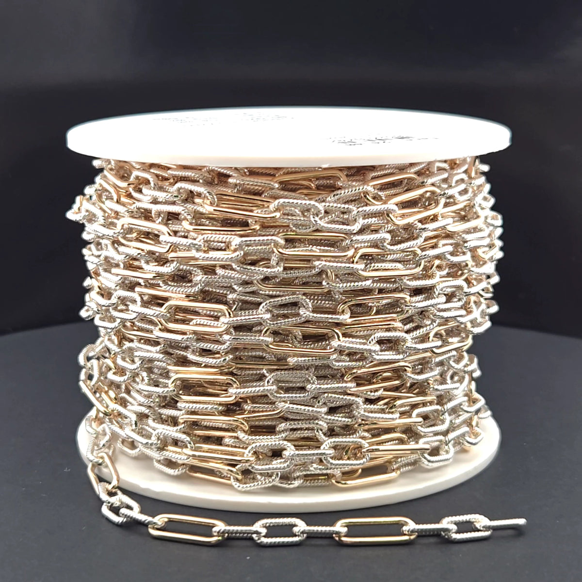 V307TT. Gold Filled  and Silver Mixed Link Chain – Smooth Long Links and Twisted Short Links
