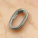 Load image into Gallery viewer, 694. Sterling Silver Hollow Oval Clasp
