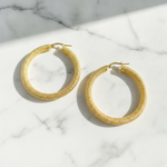 Load image into Gallery viewer, GER52. 14K Solid Gold Textured Hollow Hoop Earrings – Classic Round Hoops
