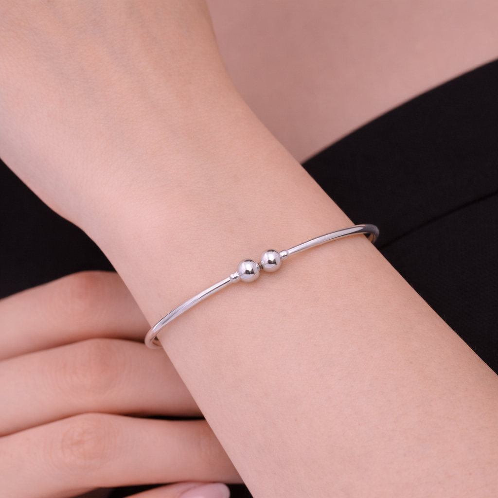 BNZ68617. 14K Solid Gold  Bangle