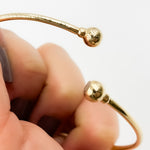 Load image into Gallery viewer, BNZ68617. 14K Solid Gold  Bangle
