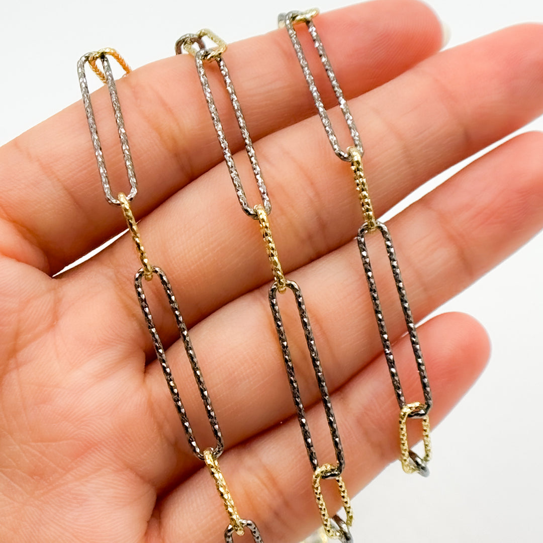 V4GB2. 925 Sterling Silver Two Tone Diamond Cut Paperclip Chain.