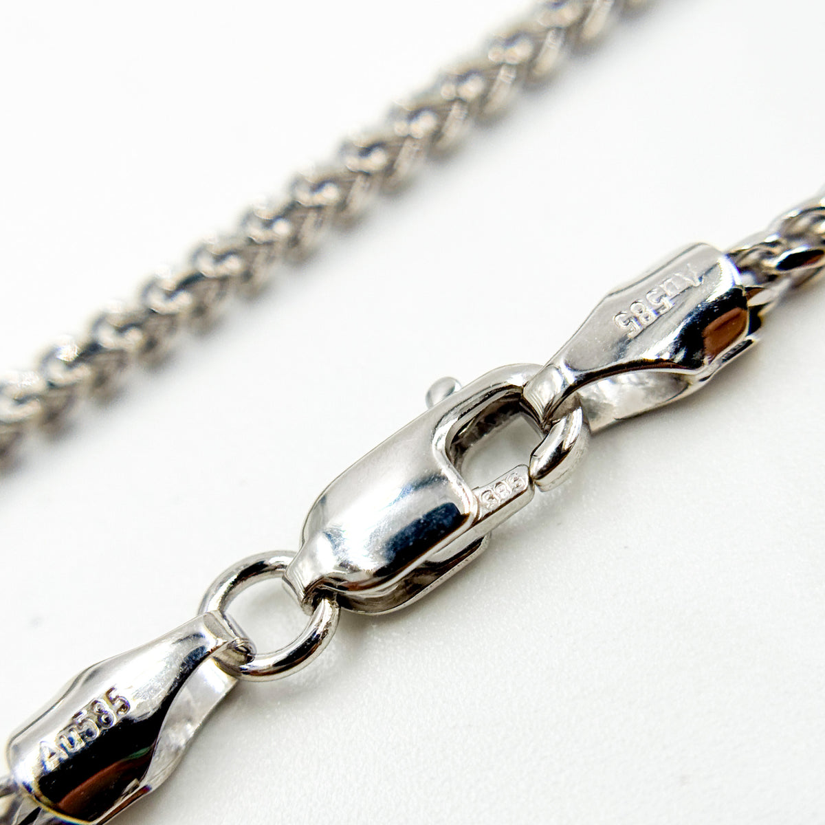 050FRDTL426WG. 14K White Solid Gold Franco Link Chain