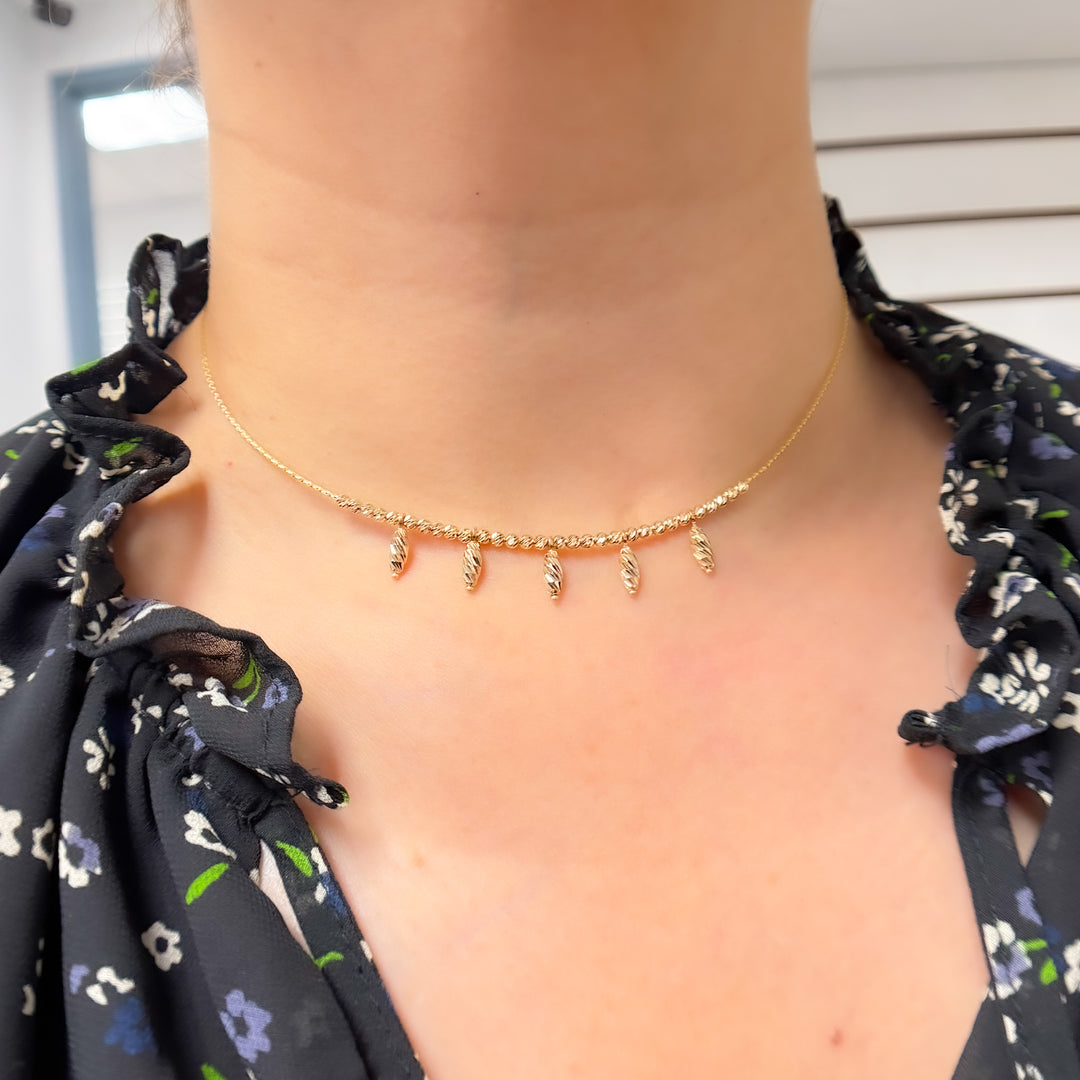 275/389. 14K Solid Gold Fancy Choker Necklace
