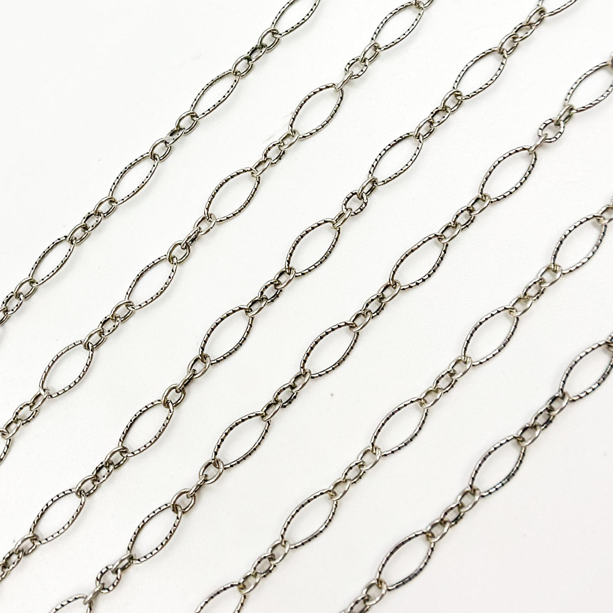 738TWOX. Oxidized Sterling Silver Hammered Oval and Smooth Round Links Chain