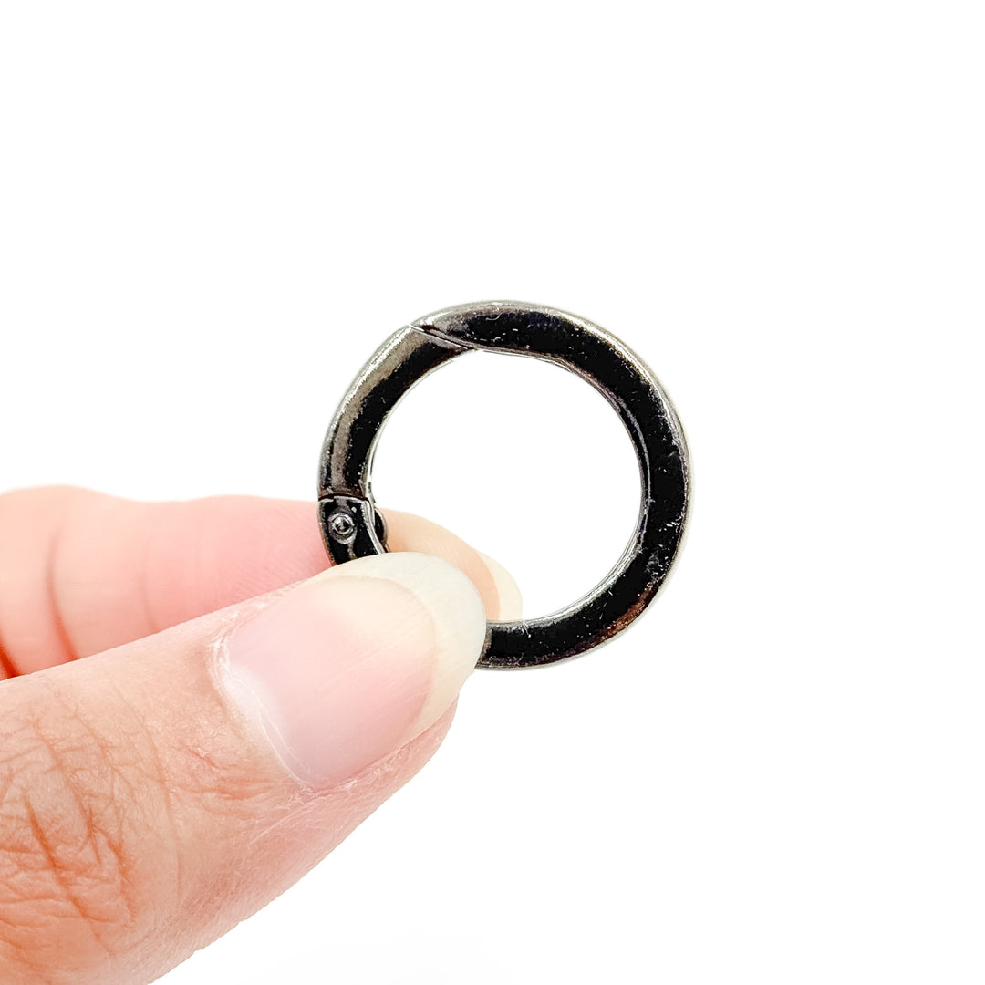 505BR. 23mm Black Rhodium Silver Round Clasp