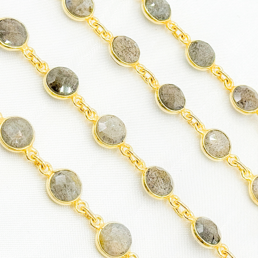 Labradorite Round Shape Bezel Gold Plated Wire Chain. LAB111