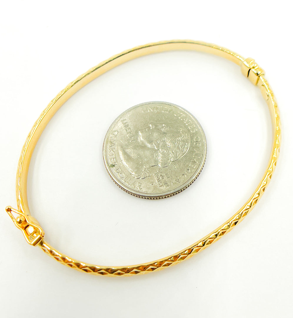 14K Solid Gold Bangle Bracelet.