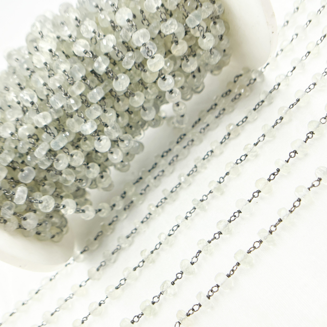 Siloni Moonstone Oxidized Wire Chain.