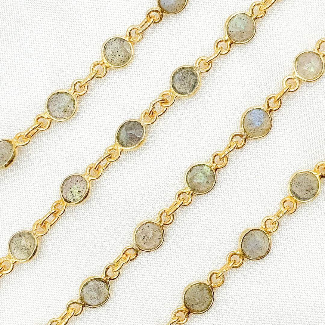 Labradorite Round Shape Bezel Gold Plated Wire Chain.