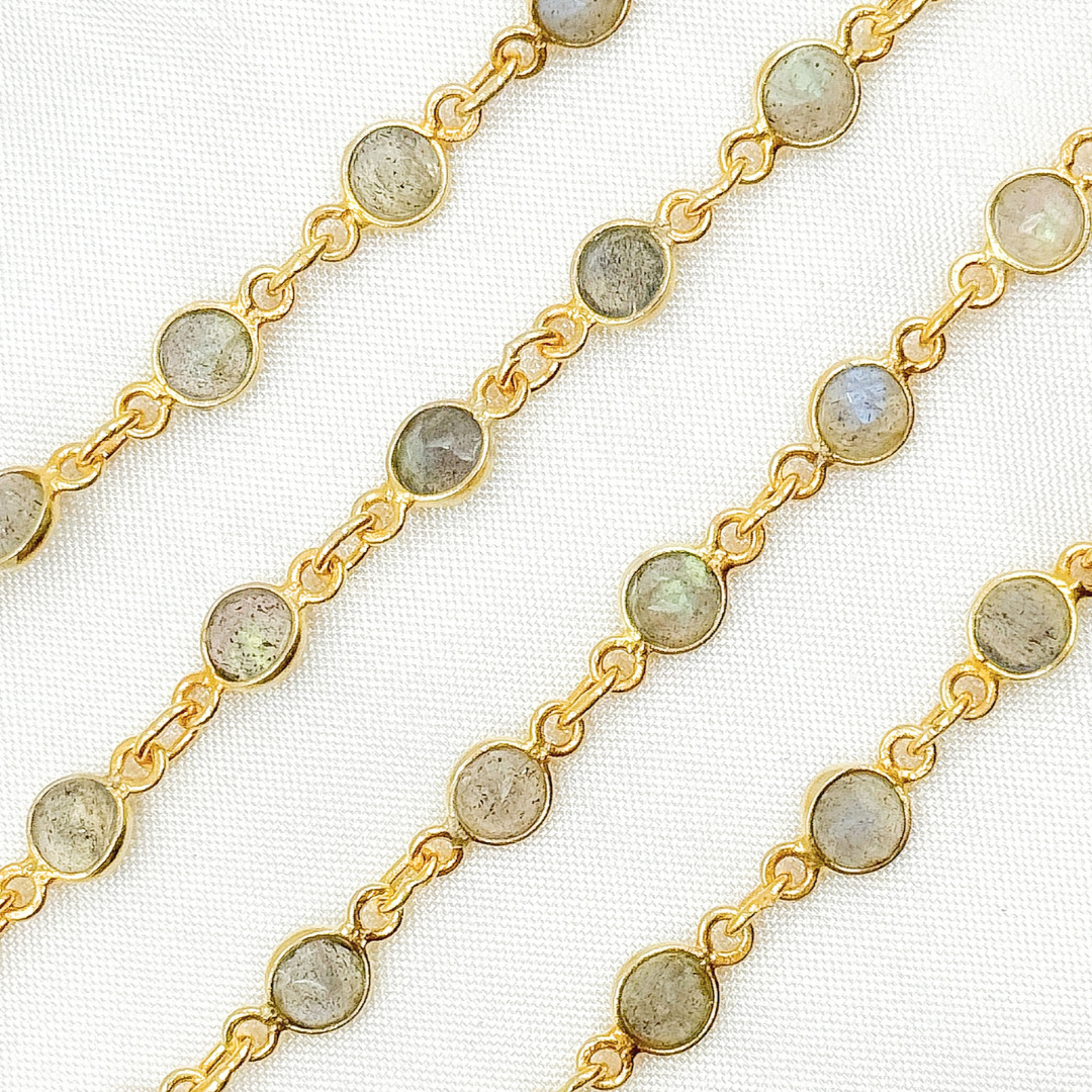 Labradorite Round Shape Bezel Gold Plated Wire Chain. LAB110