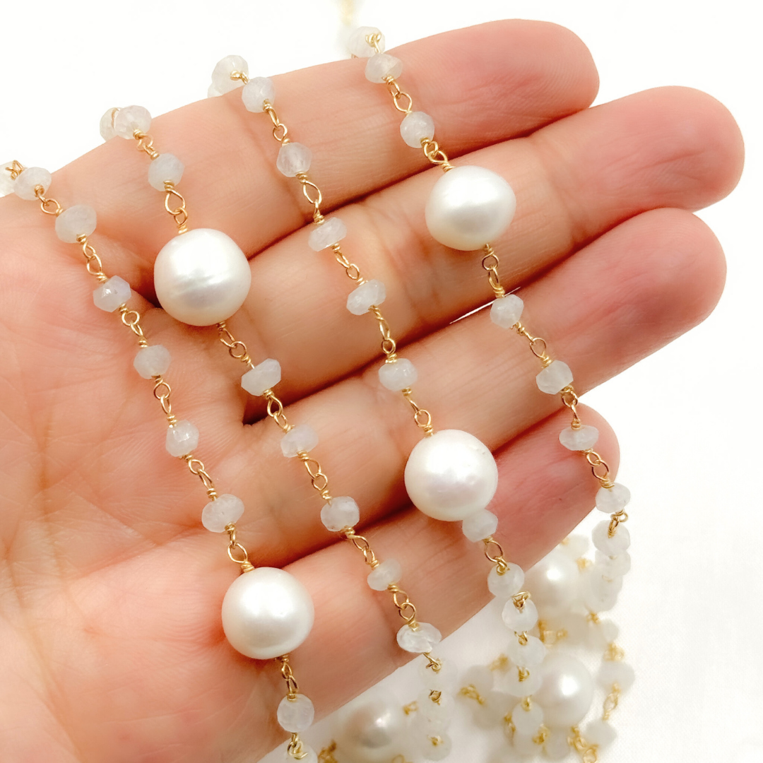 White Moonstone & Pearl Gold Plated 925 Sterling Silver Wire Chain. WMS42