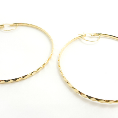 14K Solid Gold Twisted Hoop Earrings. 