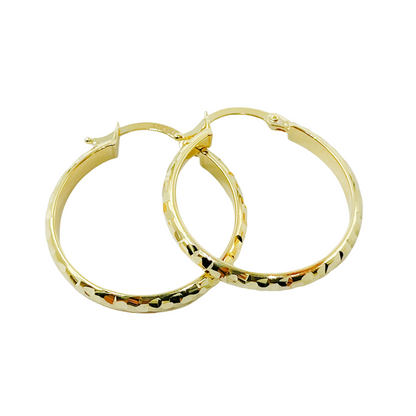 14K Gold Diamond Cut Hoop Earrings.