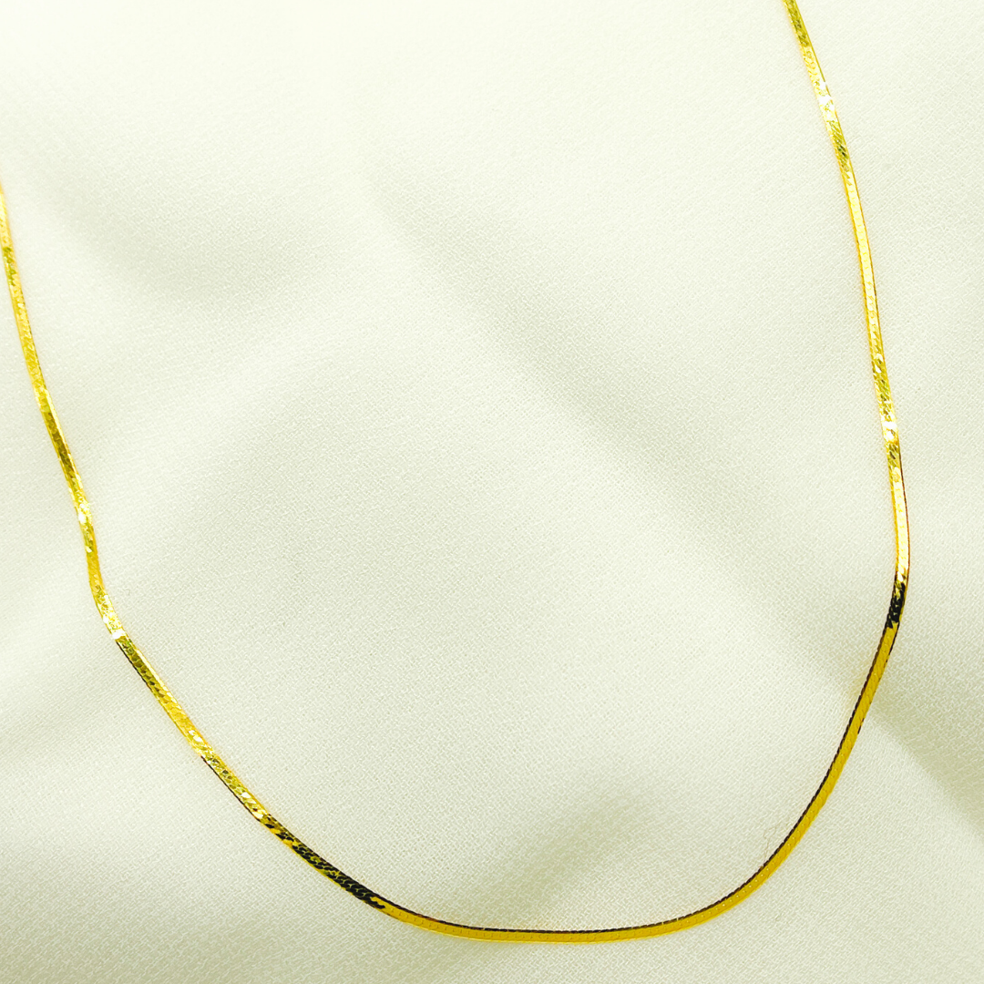 14K41. 14K Solid Gold Diamond Cut Snake Necklace