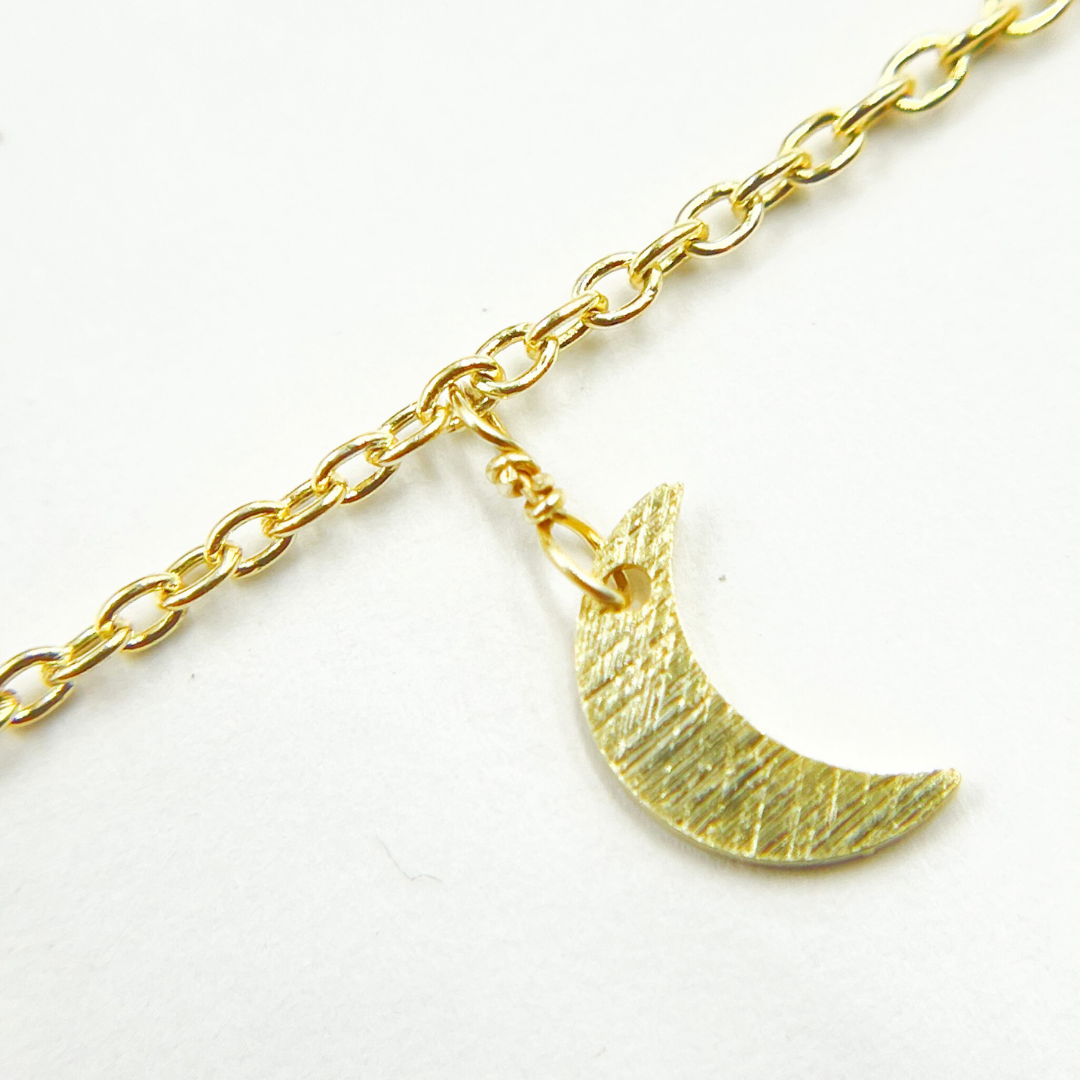 Crescent Moon Shape Dangle Wire Chain. 306M