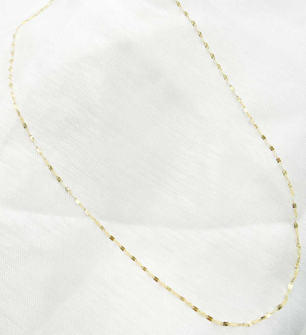 030FV30. 14K Solid Gold Diamond Cut Marina Chain