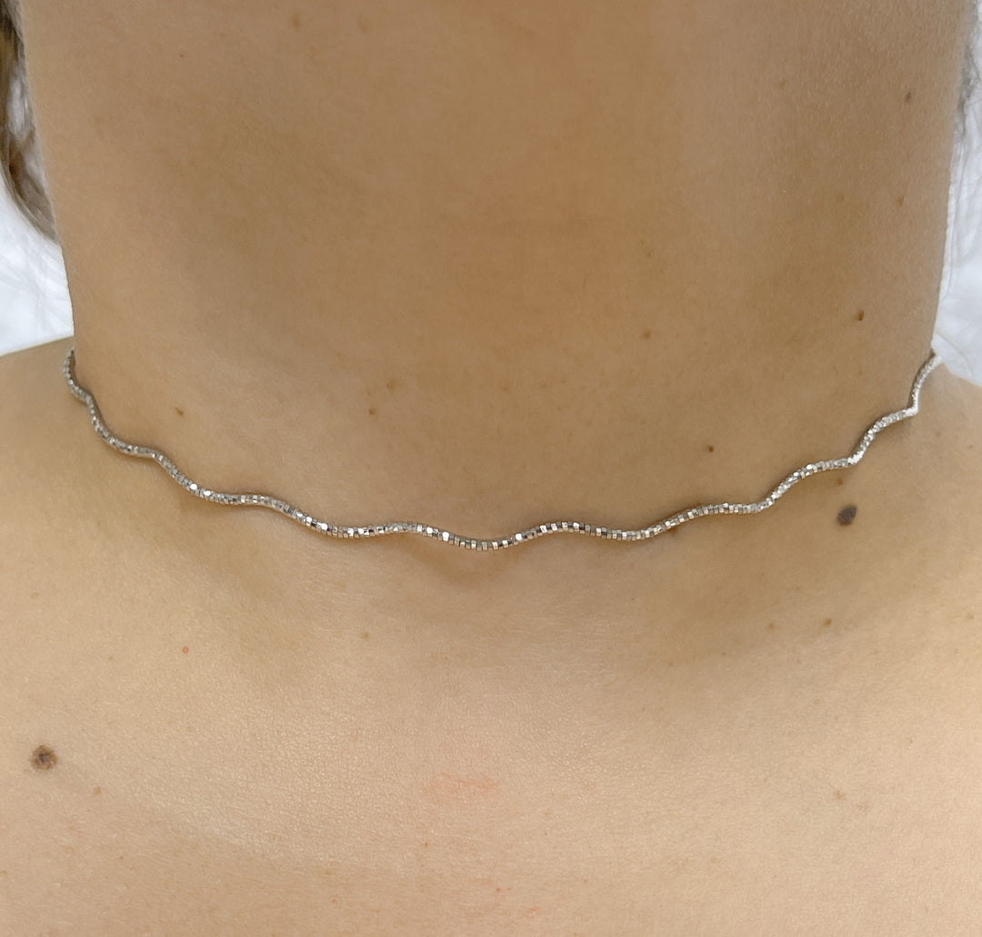 SOW130RH. Sterling Silver Snake Omega Necklace