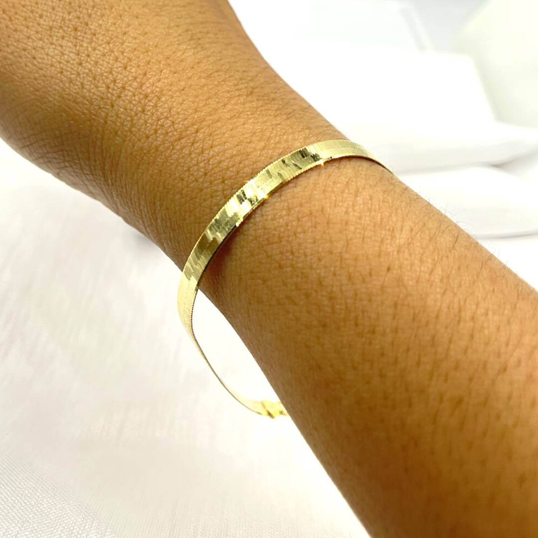 14K Solid Gold Dainty Herringbone Bracelet. 040G2CPY42001_BRACELET