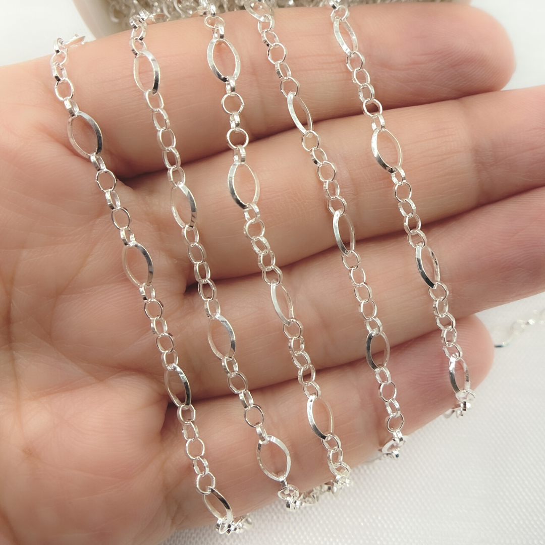 V178SS. Sterling Silver Diamond Cut Oval & 5 Flat Round Links Chain